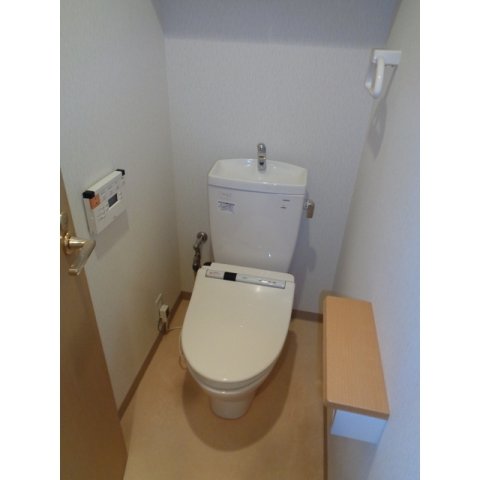 トイレ　☆温水洗浄便座☆