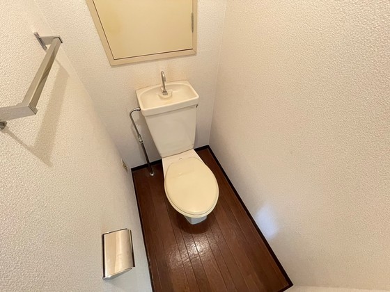 トイレ　※別部屋の写真です