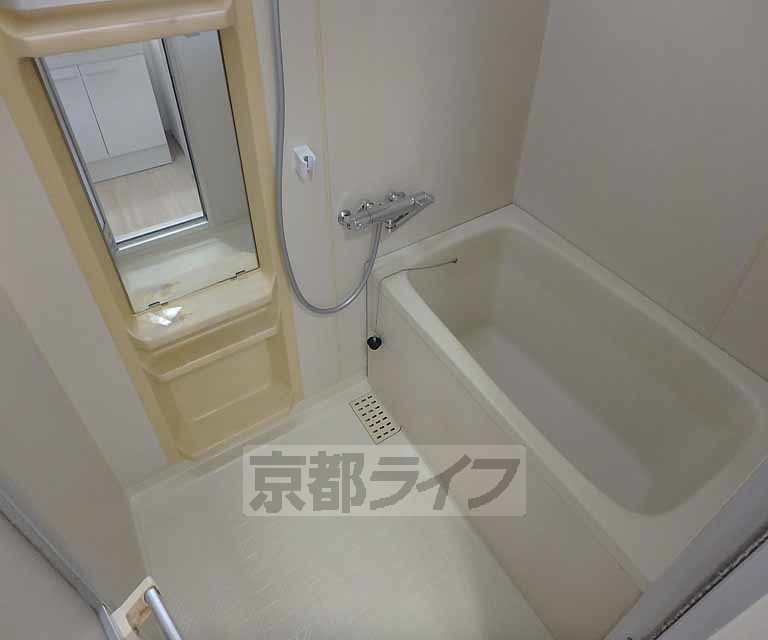 バス・シャワールーム　一日の疲れをゆっくりほぐしましょう