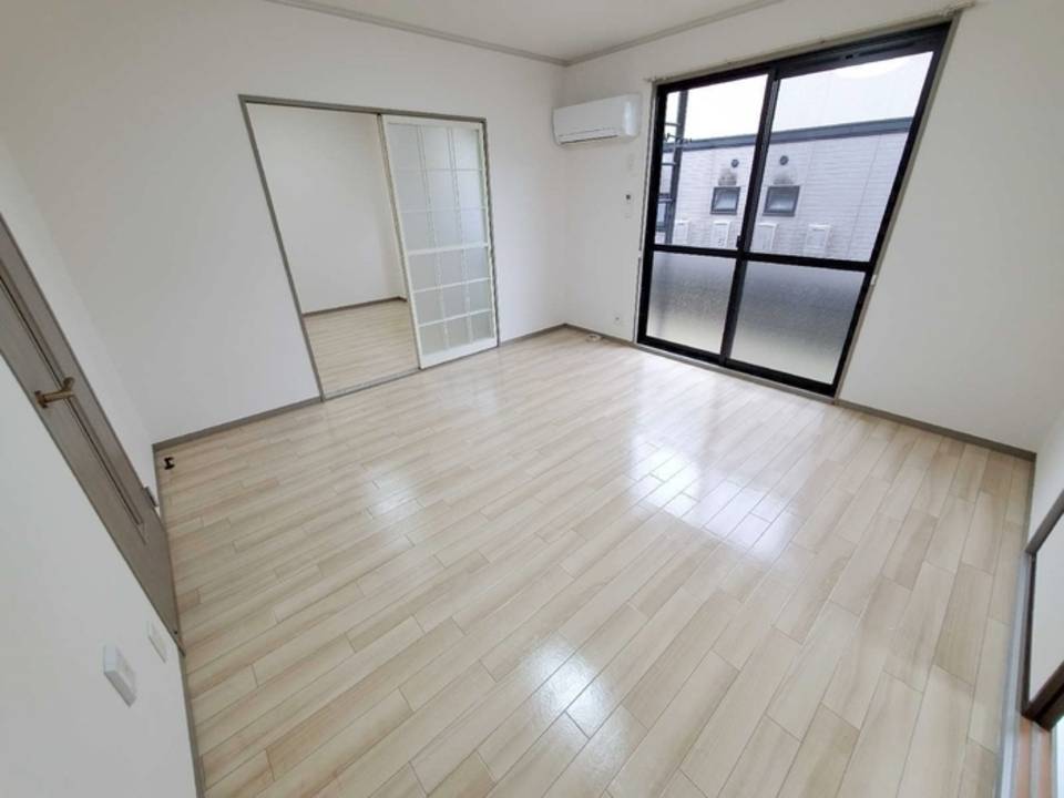 居室・リビング　リビング