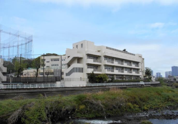 小学校　横浜市立矢上小学校（小学校）まで729m