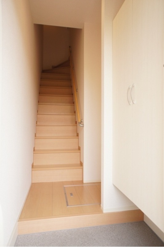 玄関　図面と現状に相違がある場合には現状を優先