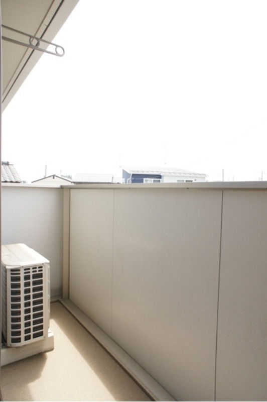 バルコニー　図面と現状に相違がある場合には現状を優先