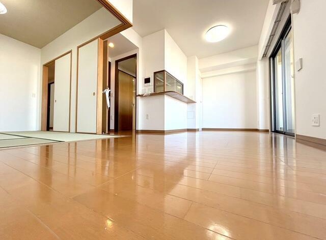 居室・リビング　開放感のあるゆったりとしたお部屋です♪