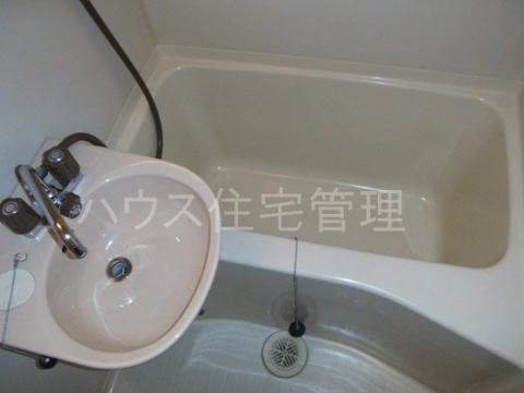 バス・シャワールーム　バス