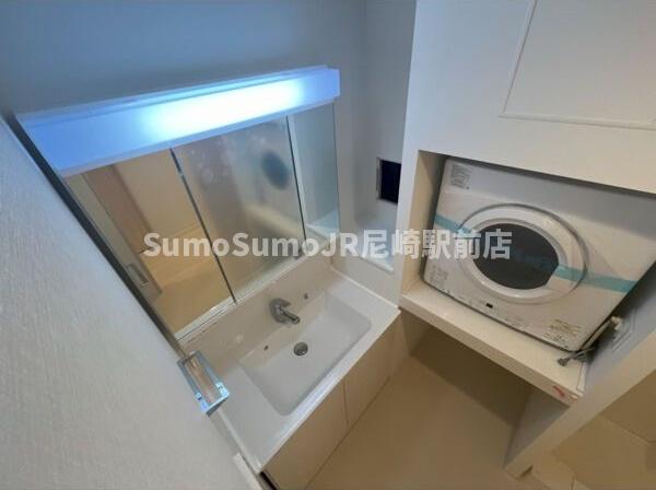 洗面設備　使いやすい洗面所です