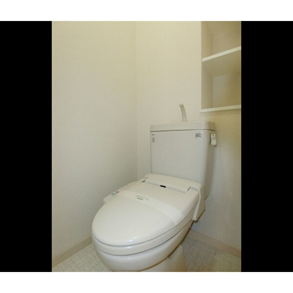 トイレ　ゆったりとした空間のトイレです