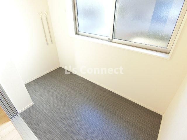 その他　インナーテラスで天気を気にせず洗濯できます。