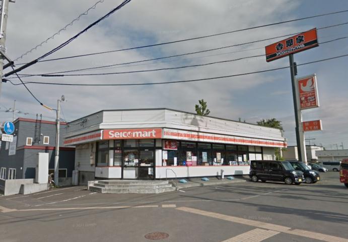 コンビニ　セイコーマート横新道店（コンビニ）まで495m