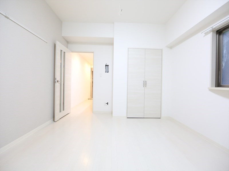 その他部屋・スペース　洋室9.3帖　クローゼット（収納充実してます）