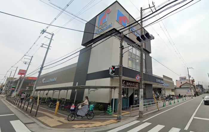 スーパー　万代（スーパー）まで160m