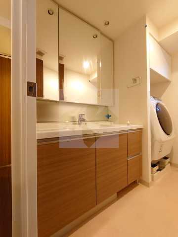 洗面設備　パークアクシス代官山