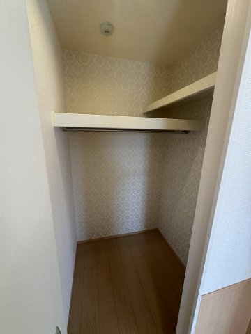 収納　ウォークインクローゼット