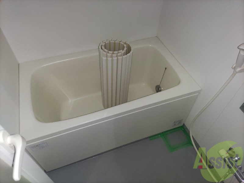 バス・シャワールーム　浴室は綺麗で追い焚きも付いて気持ちよくお過ごしいただけます。