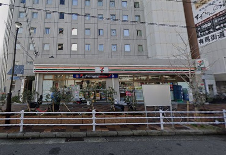 コンビニ　セブンイレブン 神戸西上橘通1丁目店（コンビニ）まで140m