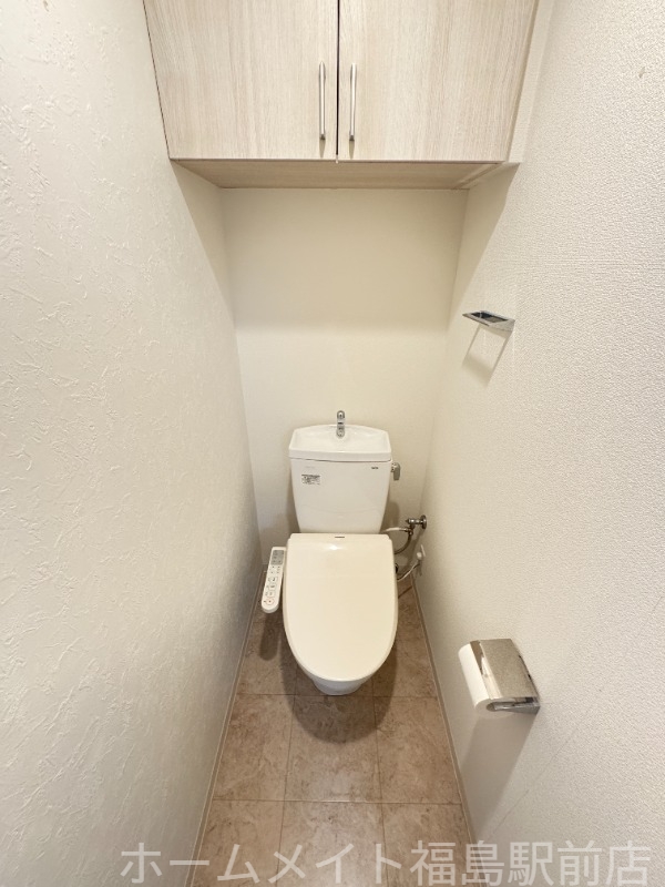 トイレ　反転タイプ