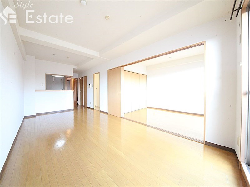 居室・リビング　内装