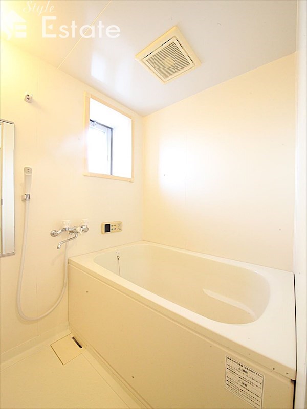 バス・シャワールーム　バスルーム