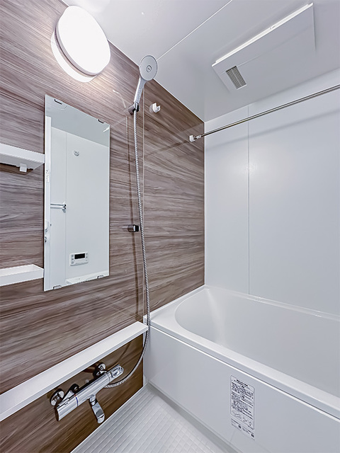 バス・シャワールーム　※写真は同タイプ住戸です。