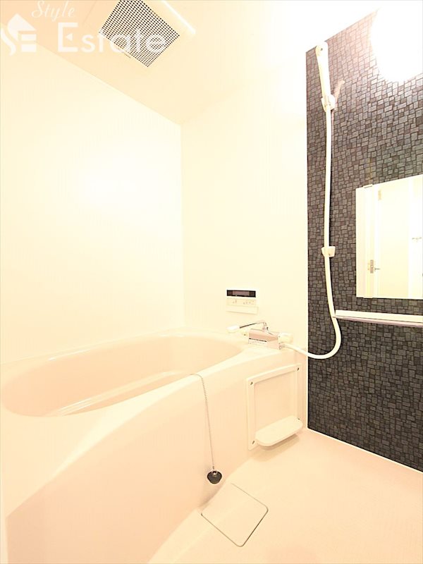 バス・シャワールーム　バスルーム