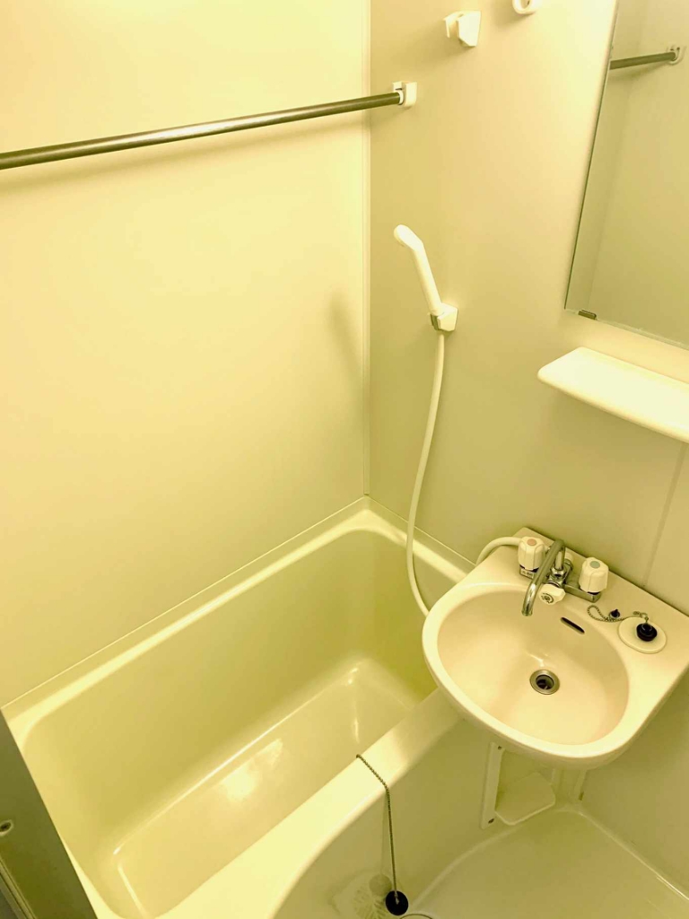 洗面設備　現状優先。設置は現地と異なる可能性があります。