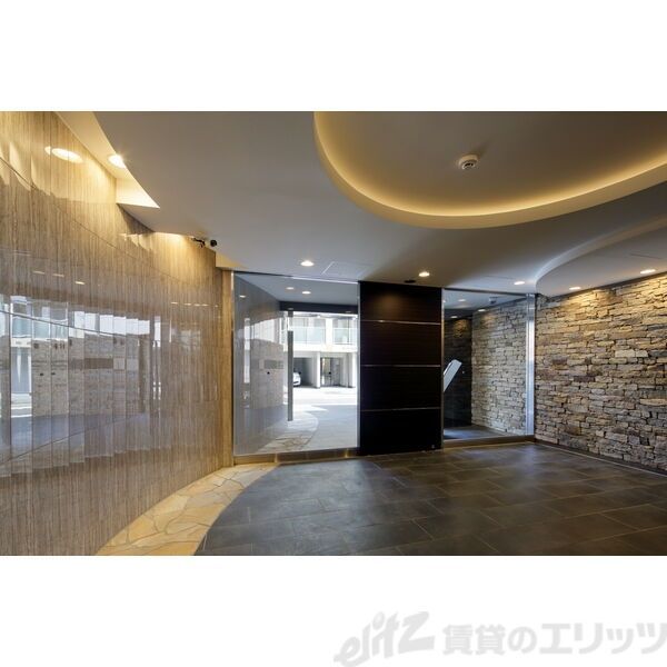 エントランス　エントランス