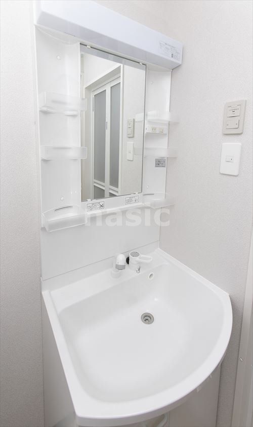 洗面設備　独立洗面化粧台