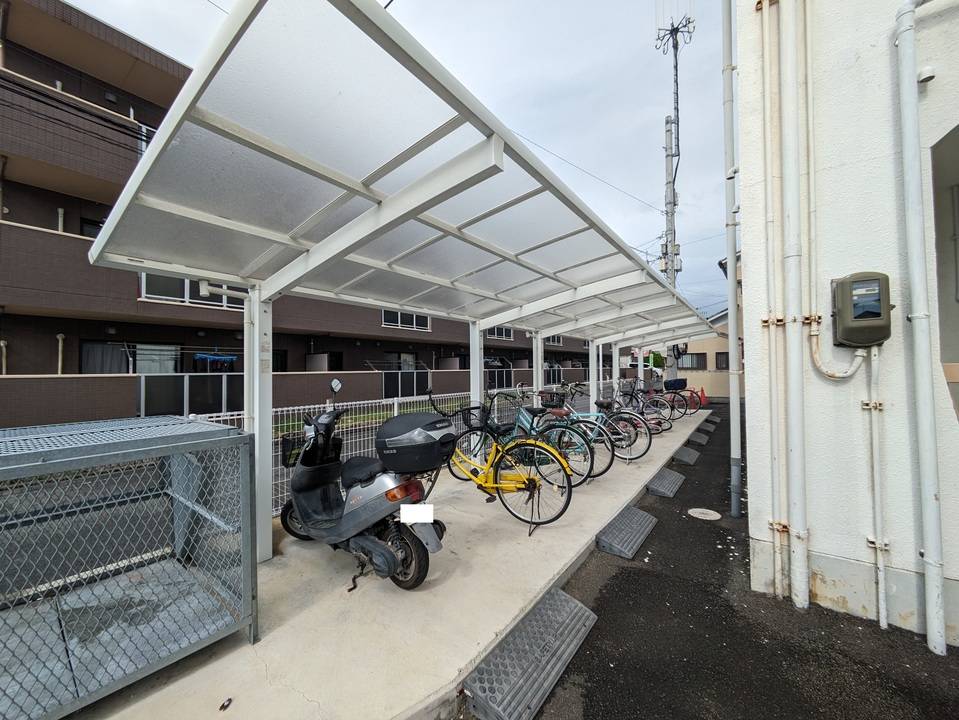 駐車場　駐輪場