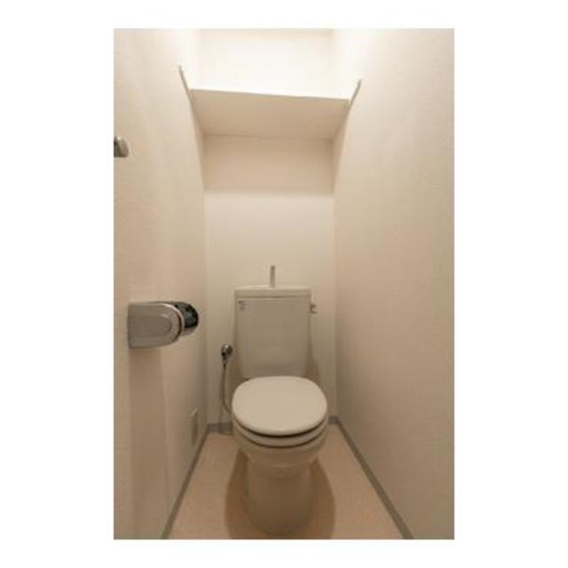 トイレ　※写真は同タイプ住戸です。