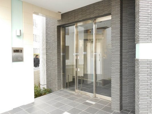 玄関　エントランス