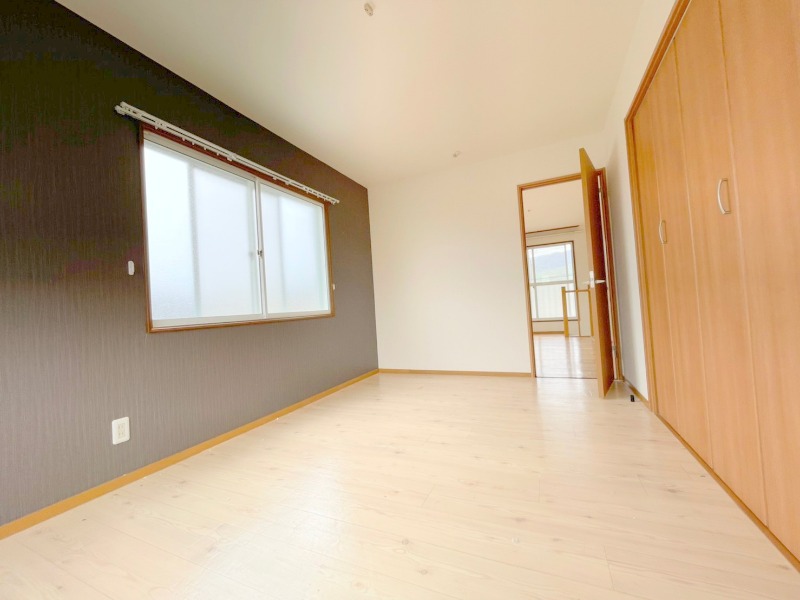 その他部屋・スペース　明るい洋室、寝室にどうぞ♪