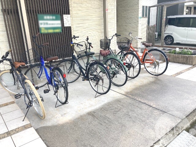 その他共有部分　屋根付き駐輪場