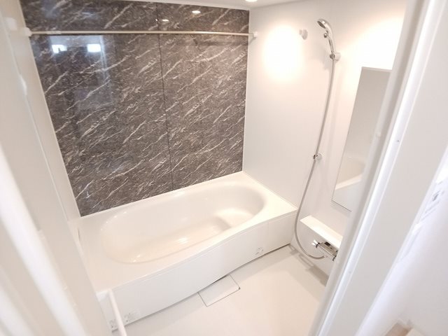 バス・シャワールーム　※別号室の写真です。