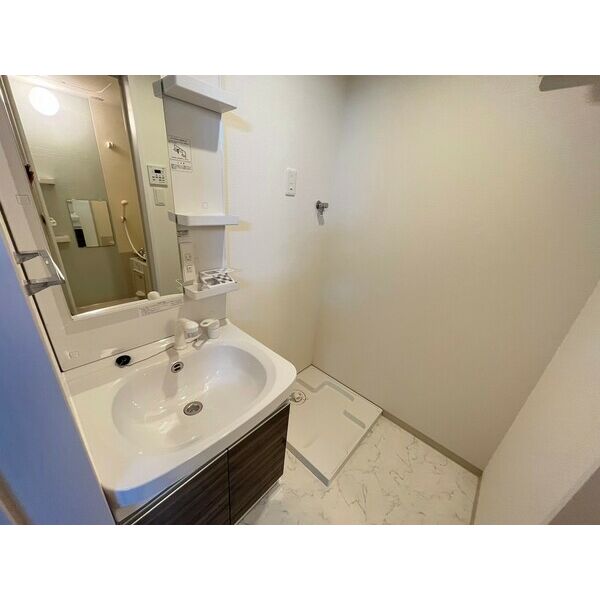 洗面設備　※別号室の参考写真です※