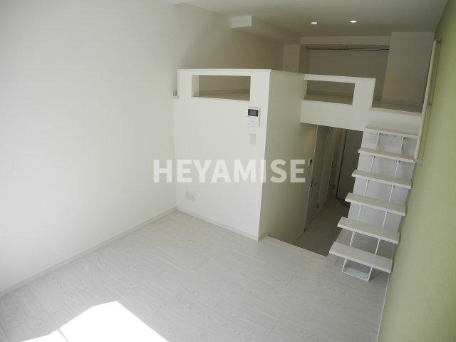 居室・リビング　※室内画像は別号室のもの