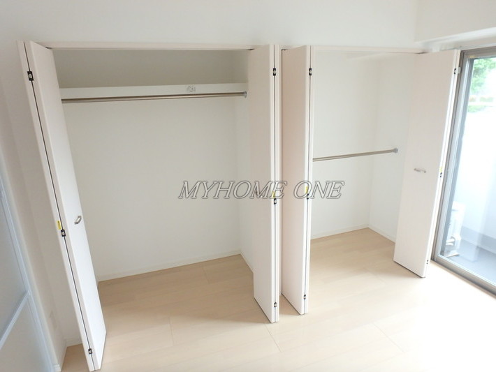 収納　洋室収納