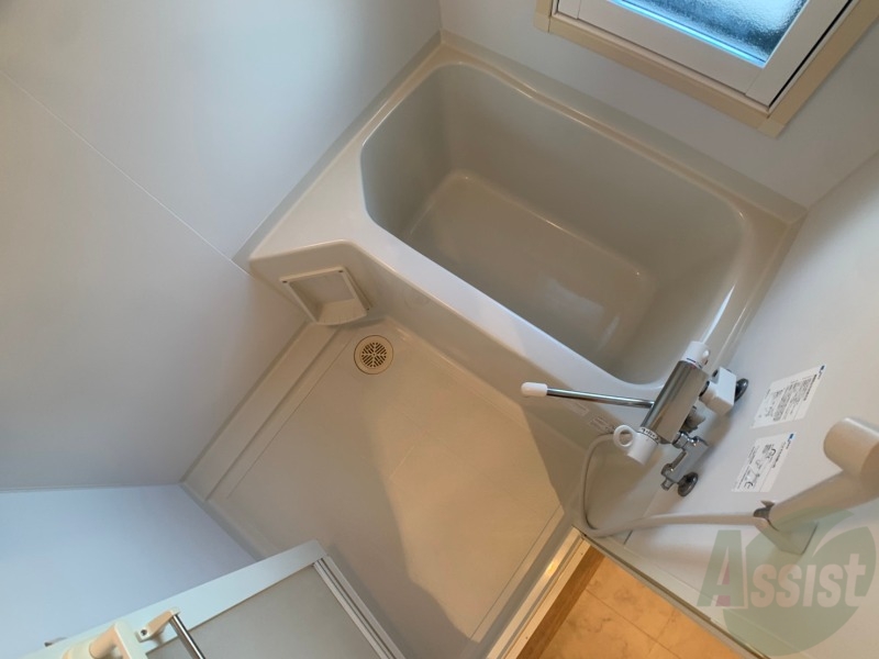 バス・シャワールーム　お風呂です。ゆっくりお風呂につかるのも体に良いですね～