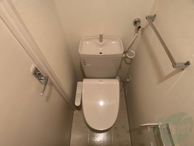 トイレ　トイレです。ウォシュレット付を探している方、おすすめです。