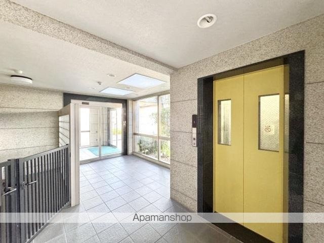 ロビー　ロビー