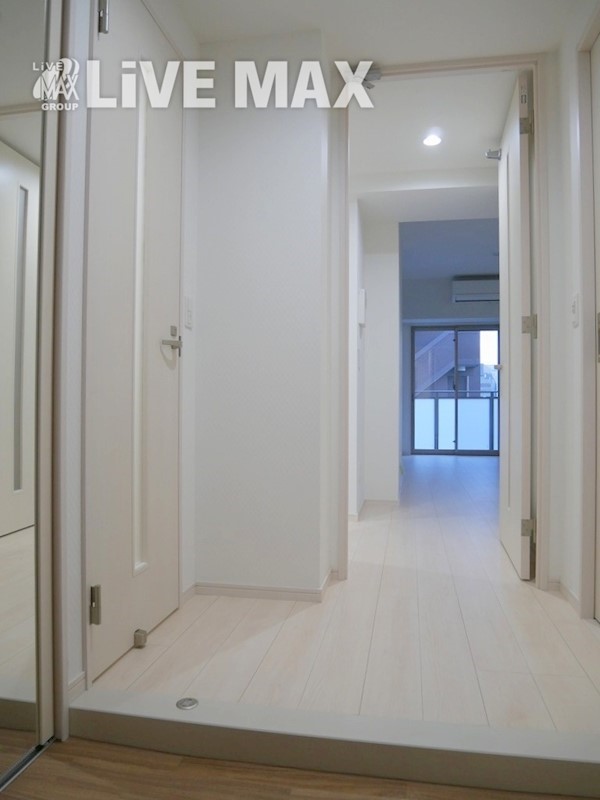 玄関　※写真と異なる場合は現状優先