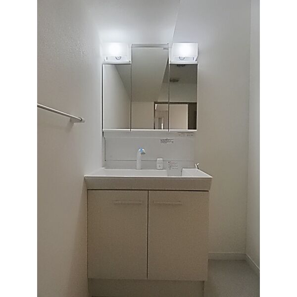 洗面設備　独立洗面台