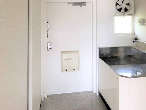 玄関　ビレッジハウスの同一物件・同一タイプの間取りの写真です