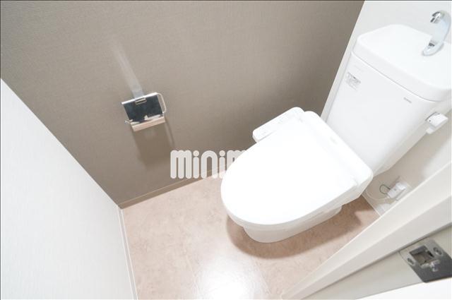 トイレ　温水便座。