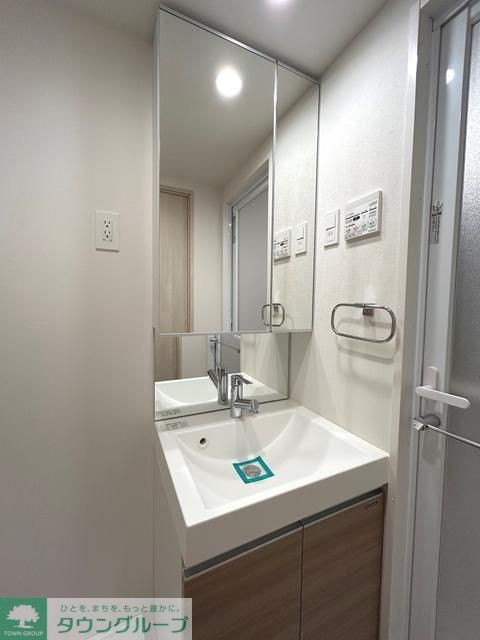 洗面設備　別部屋参照　現状優先