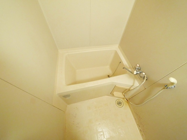 バス・シャワールーム　お風呂です