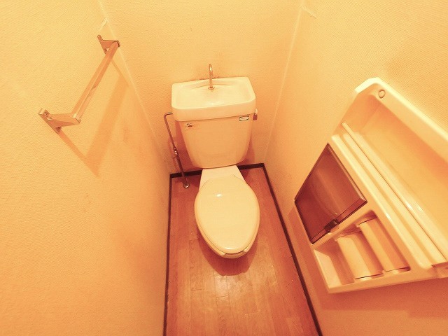 トイレ　清潔感のあるトイレです