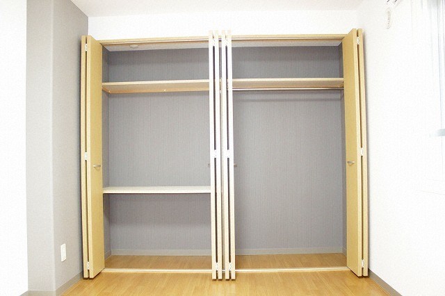 収納　広々ウォークインクローゼットです♪