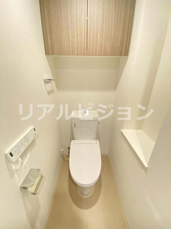 トイレ　同一タイプ。色味が異なる場合がございます。