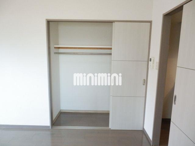 収納　横に広い収納です