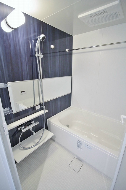 バス・シャワールーム　追い焚き！！浴室乾燥付！！